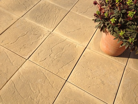 Stonecraft Riven - Buff - Patio Slabs