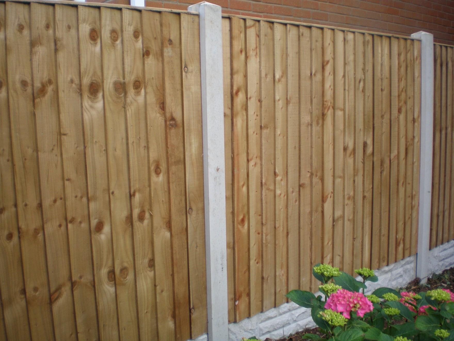 Featherboard with Concrete Posts & Gravel Boards 2