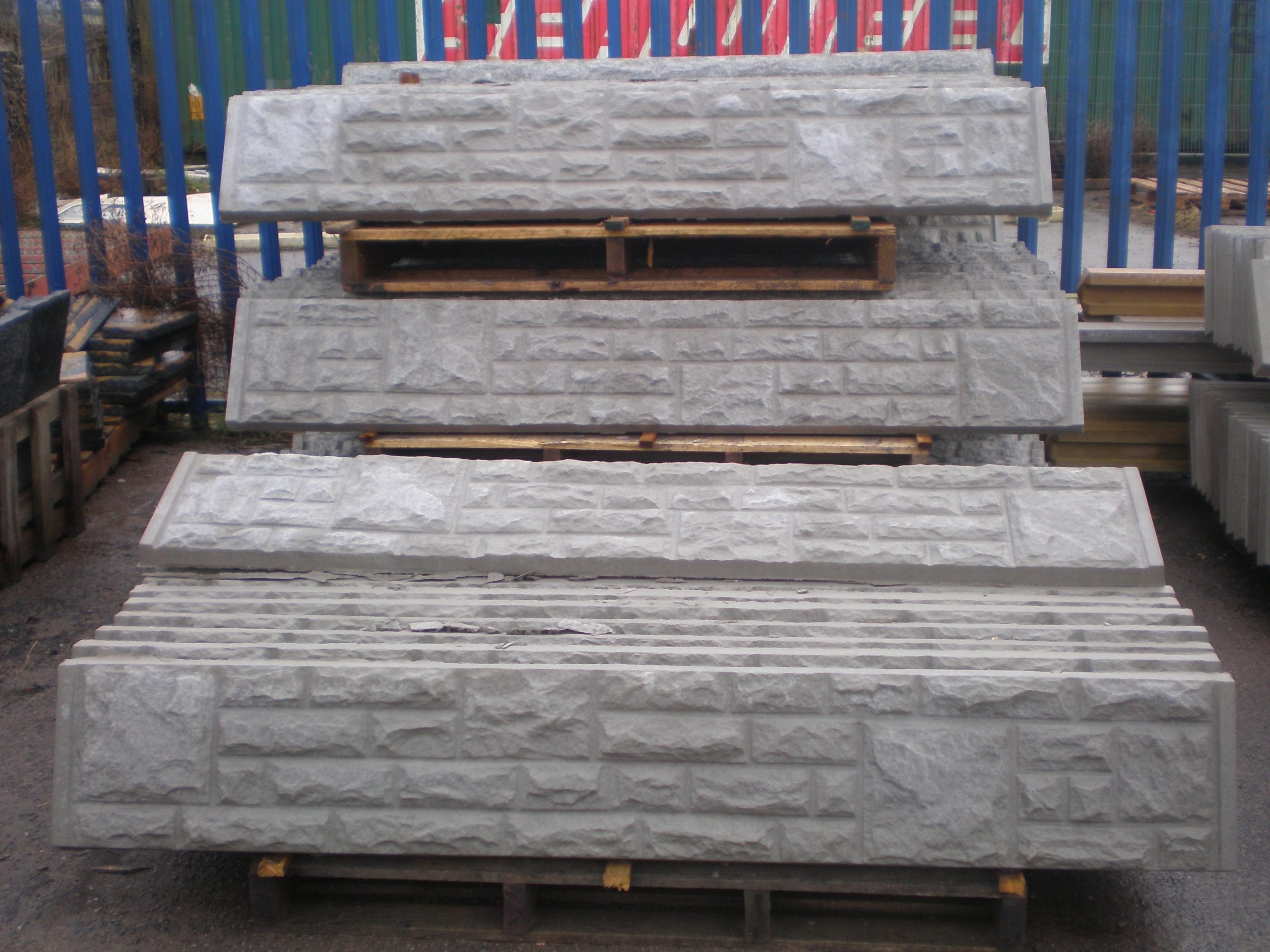 Concrete Rockfaced Gravel Boards
